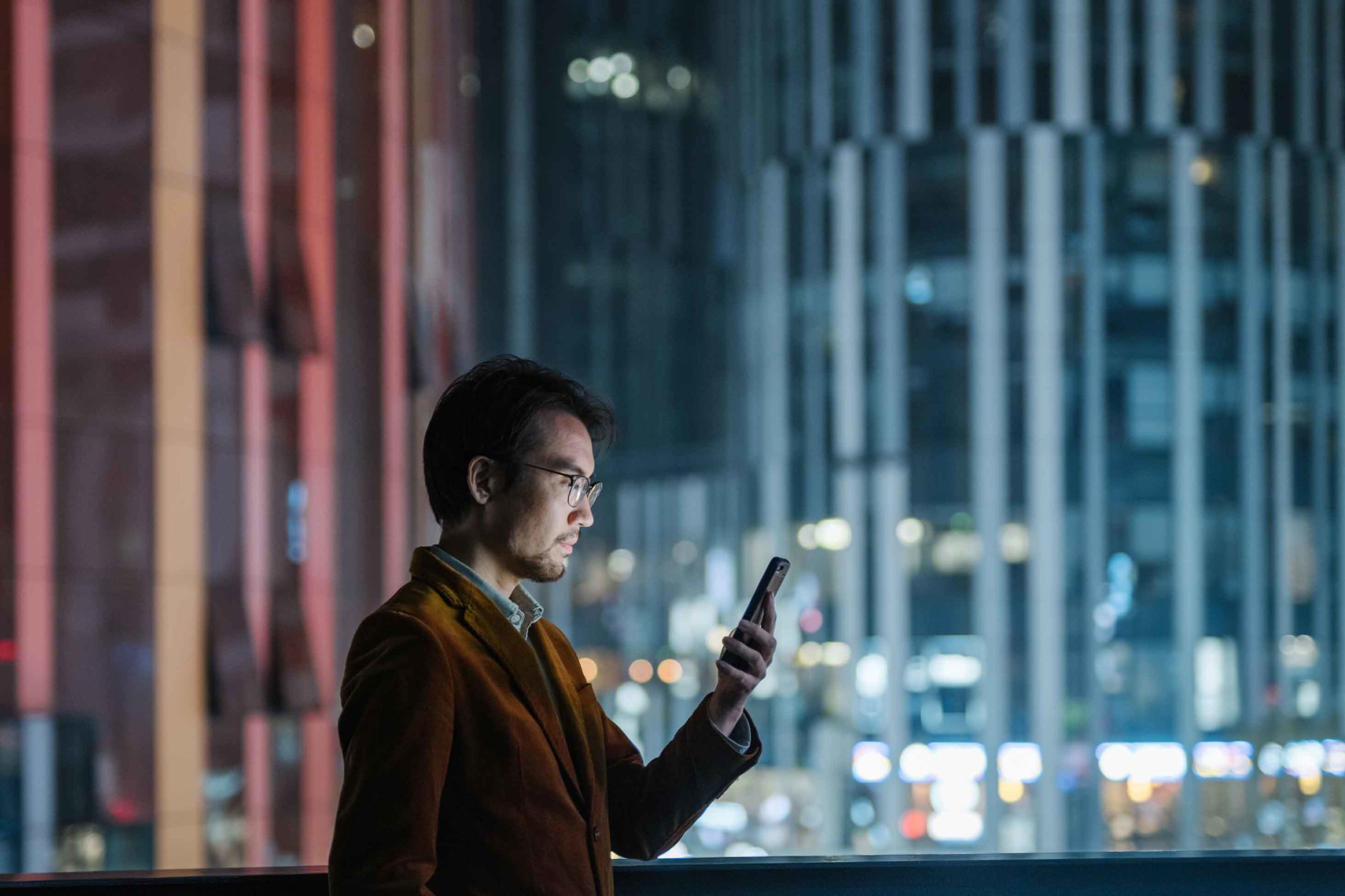 Nearly half of US business calls arrive outside standard working hours